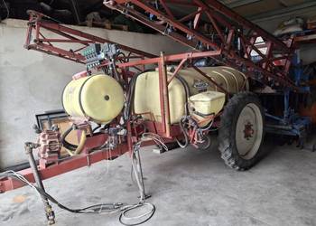 Opryskiwacz Hardi TR2000