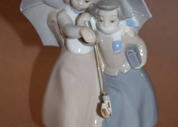 Figurka dzieci pod parasolką Zaphir nr 817 Figurka dzieci pod parasolką Zaphir nr 817