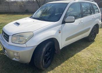 Toyota Rav 4 4x4 oszczędne auto