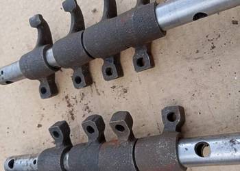 Fiat  125 FSO Polonez  dźwigienki walki sprężyna zaworowa Fiat  125 FSO Polonez  dźwigienki walki sprężyna zaworowa