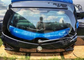 kompletna klapa bagażnika Alfa Romeo 147 lak. 601 B/B