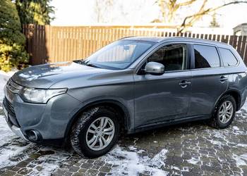 Mitsubishi Outlander z polskiego salonu plu bagażnik narowery