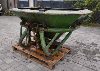 Rozsiewacz nawozów Amazone 402