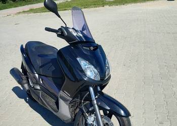 Yamaha X-Max 125