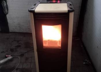 Sprzedam Piec na pelet Extraflarne