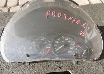 Peugeot Partner I LF  licznik zegary 1,1 8V