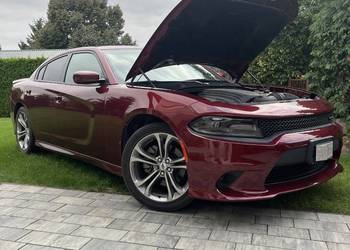 Dodge charger R/T 5,7 HEMI 2021 rok