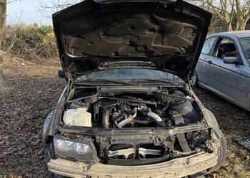 Sprzedam e46 2.0d całe tak jak stoi bądź na części