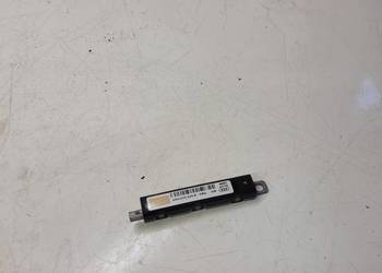 WZMACNIACZ ANTENYOWY GPS AUDI A1 8X0035225D