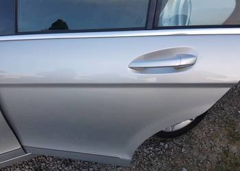 Drzwi Tylne Lewe sedan MERCEDES W204 lift, 775 lakier