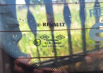 Tylnia szyba Renault clio3