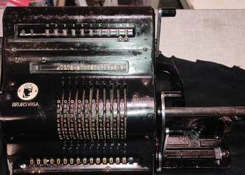 Stara Maszyna licząca BRUNSVIGA 15