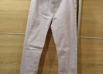 Spodnie damskie rurki/skinny w fioletowo-białą kratkę