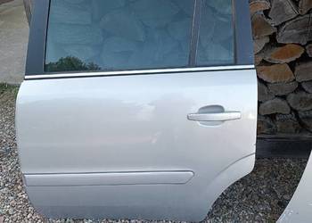 Drzwi lewe tył tylne Opel Zafira B Z167 Drzwi lewe tył tylne Opel Zafira B Z167