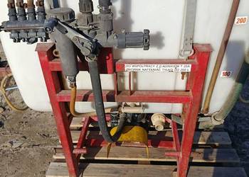 Opryskiwacz pilmet zawieszany 300 litrów