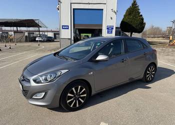 Hyundai i30 1.4 BENZYNA Klimatyzacja Nawigacja Kamera Ledy Bluetooth