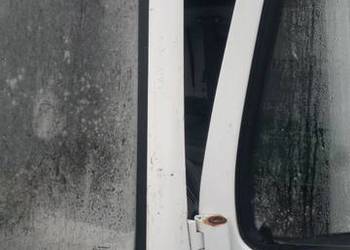 Słupek kabiny Mercedes 814 817 1117 1320 Lewy prawy