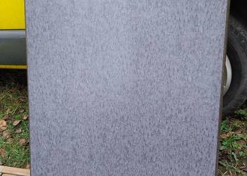 Stolik z nogą składaną do przyczepy kempingowej kampera