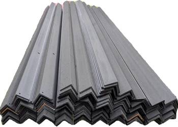 Katownik 45x45x4,5 slupki 2m 146 szt. OKAZJA !!!