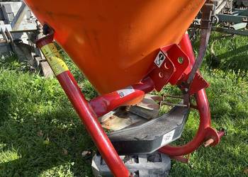 Rozsiewacz do nawozu lejek