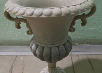 Amfora dekoracyjna z XX wieku