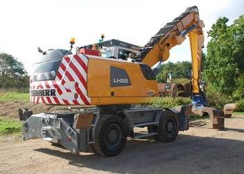 KOPARKA PRZEŁADUNKOWA LIEBHERR LH22M LITRONIC