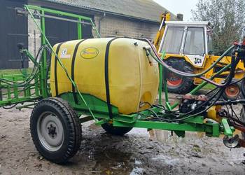 Opryskiwacz 1250l Skotarek