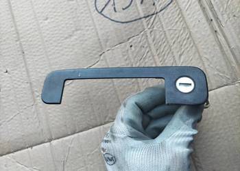 AUDI 80 B3 - B4 RAMKA OBUDOWA KLAMKI PRZÓD PRZEDNIA