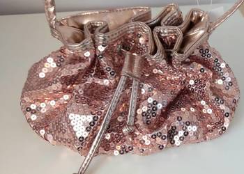 Torebka sakiewka worek damski cekiny na pasku