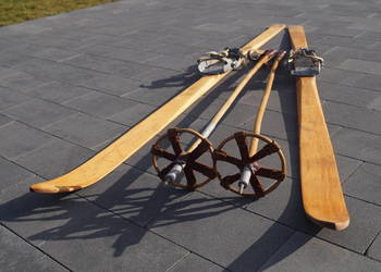 Stare narty drewniane 180 cm + kijki