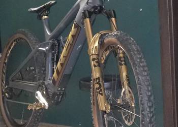 Trek RAIL 9.9 custom 2 baterie.