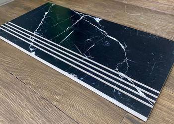 Czarne płytki schodowe 30x60 ANTYPOŚLIZGOWE mrozoodporne
