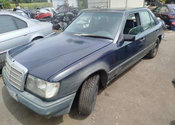 mercedes 2.0 gaz na gazniku z potencjalem na zabytek