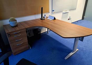 Biurko półokrągłe