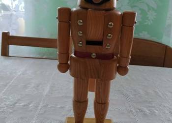 Kolekcjonerski drewniany dziadek do orzechów
