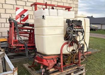 Opryskiwacz Hölder 1000l. 21m