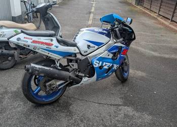 Suzuki Gsxr srad 600cmm 1998
