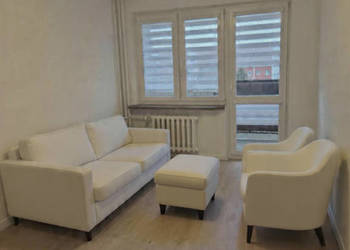 Zestaw wypoczynkowy sofa plus dwa fotele i podnózek