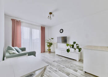 Na sprzedaż 2-pokojowe mieszkanie ul. Hokejowa