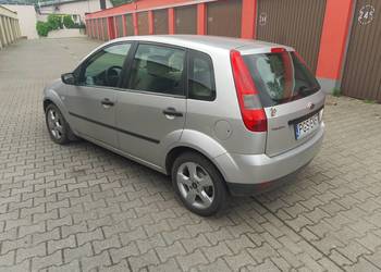 Sprzedam Ford Fiesta 2003 rok 1.25 garażowany  mały przebieg