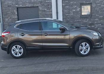 Nissan Qasqai 1,6 diesel 2015 Hak*360° Kamera * Panorama * Asystent Pasa*