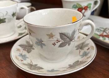 Filiżanka Ridgway. Staffordshire. White Mist. Vinewood. Madę in England