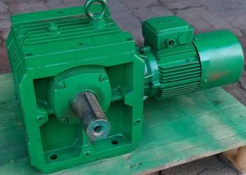 Motoreduktor kątowy 1.5kw 4obr/min.