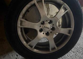 Sprzedam komplet alufelg r16 z oponami letnimi  toyota Avensis