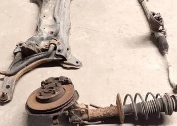 Toyota Yaris 2 sanki ,wahacz zwrotnica zderzak.