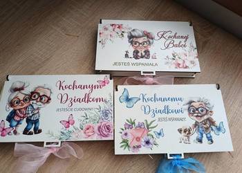Prezent na Dzień Babci i Dziadka Drewniane pudełko personalizowane