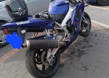 Yamaha r1