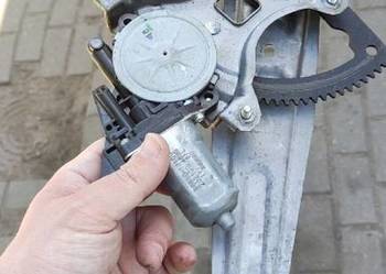 Mechanizm szyby prawy tył Hyundai i20 09-14