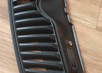 Grill atrapa Skoda Fabia 2 II lift 07-14 oryginalny stan bdb