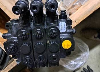 Rozdzielacz hydrauliczny Hydrocontrol HC-D4/3